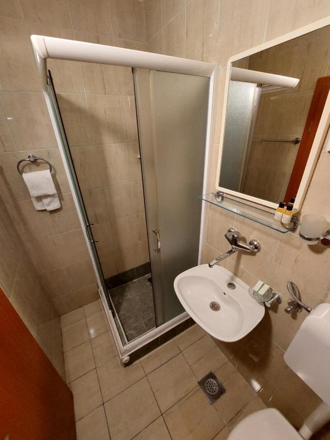 Apartmani Dalex Μπούντβα Εξωτερικό φωτογραφία